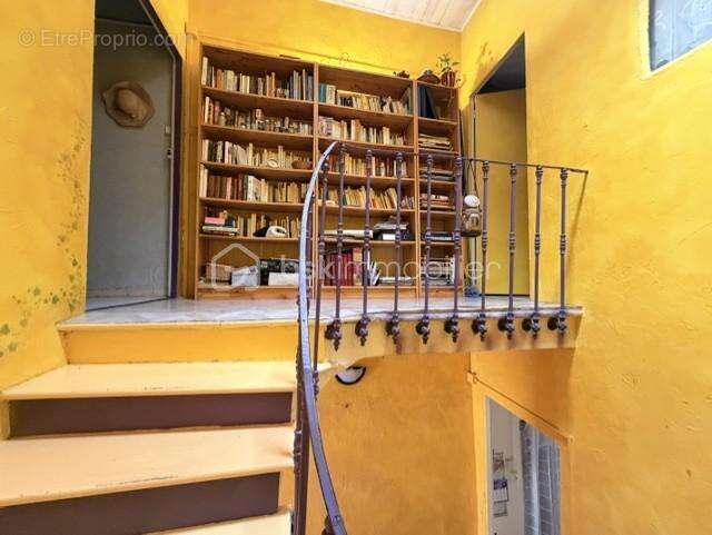 PUISSERGUIER - Maison de caractère avec terrasse et beau potentiel d'aménagement - photo 5