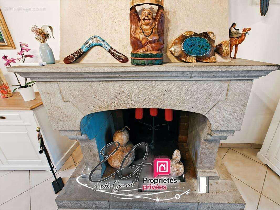Maison bourgeoise rénovée, Coeur du village de Villegly - photo 6