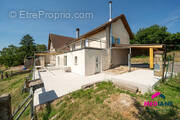 Maison à VINCEY