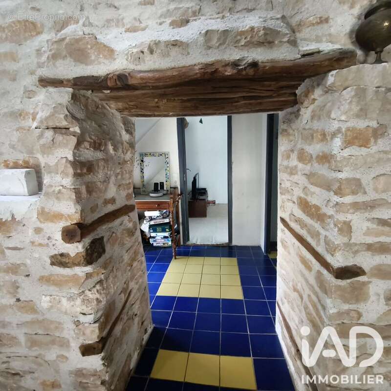 Maison 157 m² à Brosses  - photo 7