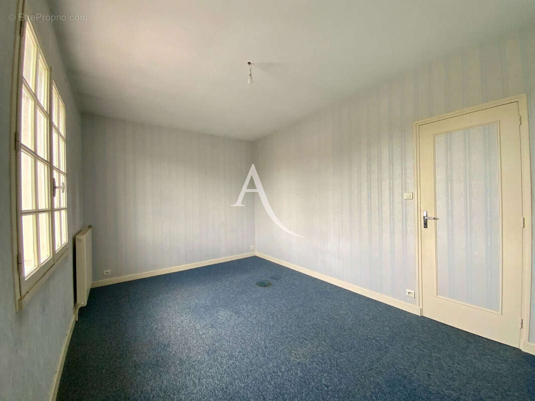 Maison à SAINT-SEVER-DE-SAINTONGE