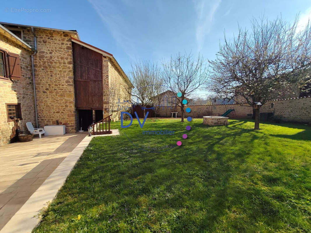 Maison à SAINT-VINCENT-DE-REINS