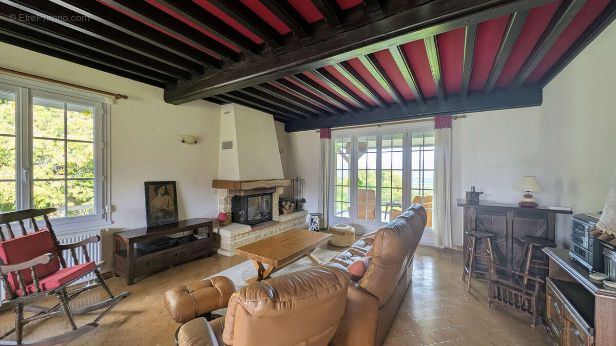 Maison à PRIAY
