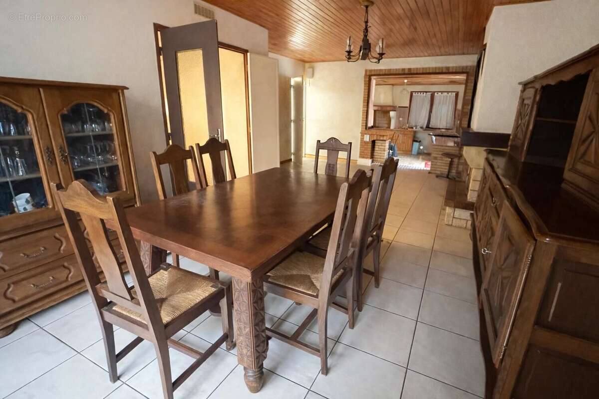 Maison à LAPEYROUSE-FOSSAT