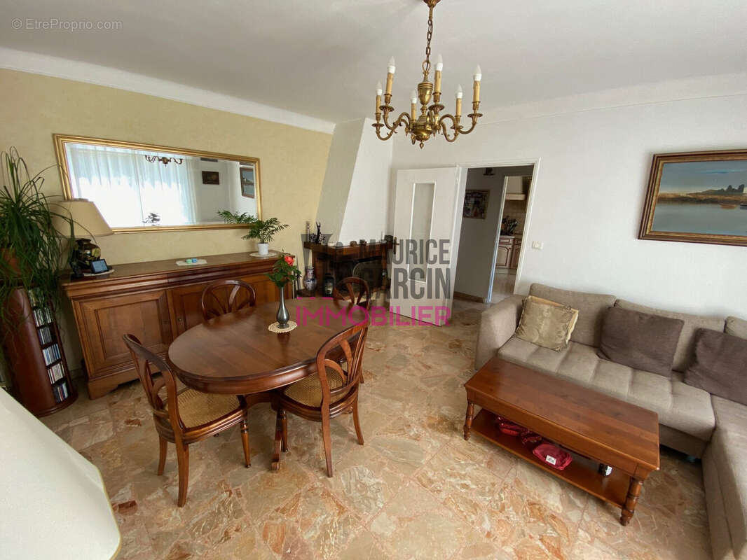 Maison à BEDARRIDES