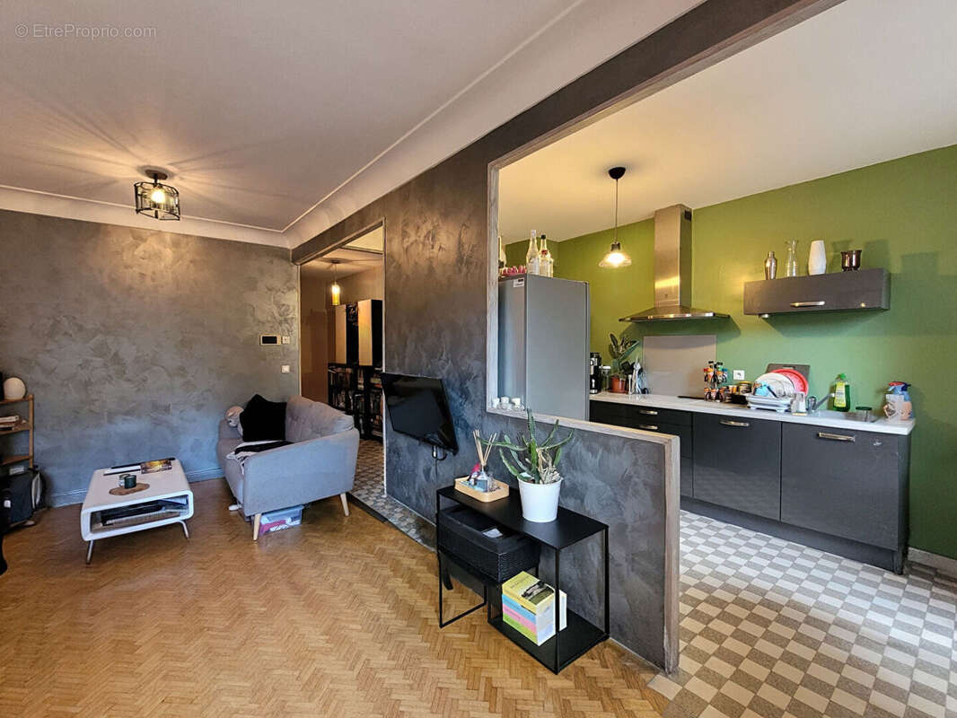 Maison à ESPALY-SAINT-MARCEL