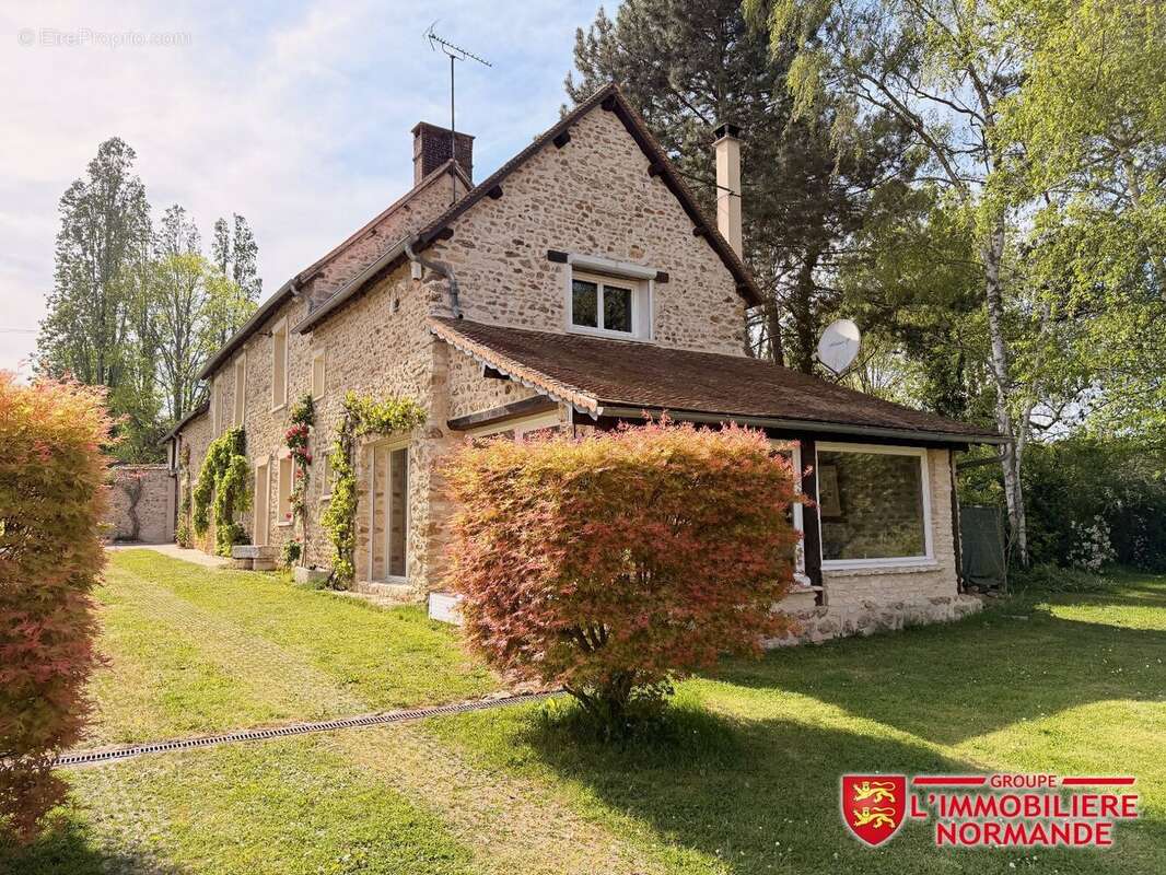 Maison à HOULBEC-COCHEREL