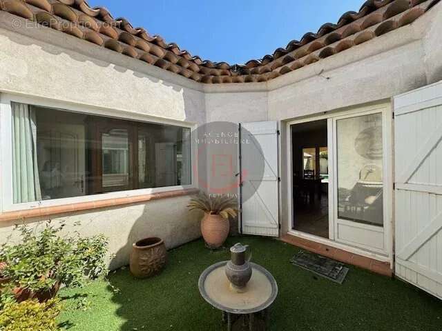 Maison à LES ADRETS-DE-L&#039;ESTEREL