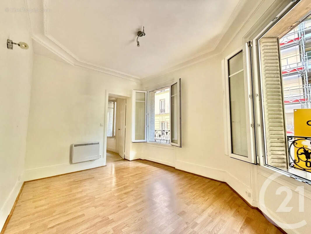 Appartement à CLICHY