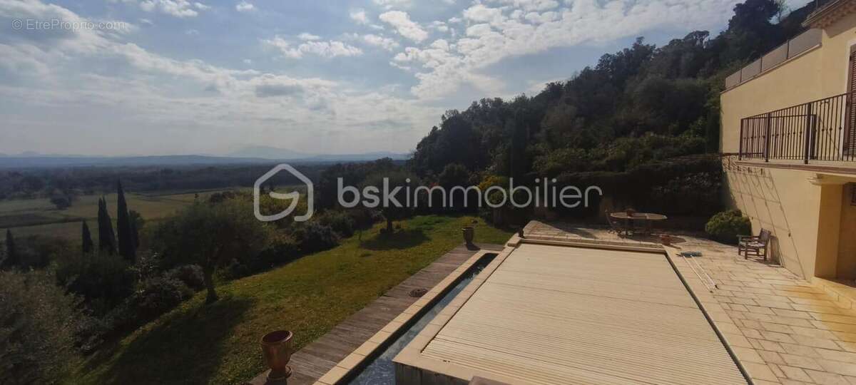 Maison à MONTSEGUR-SUR-LAUZON