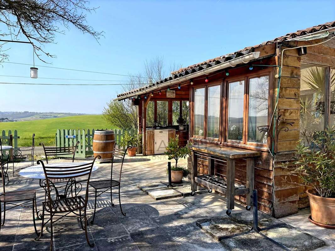 Maison à CAZAC
