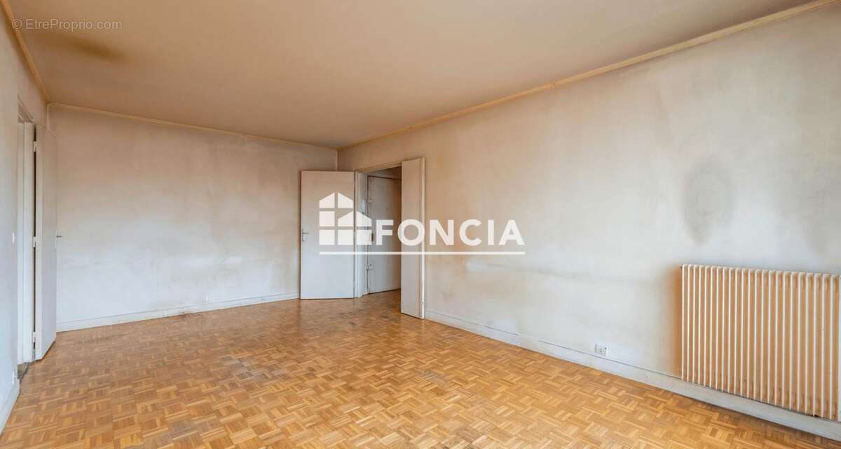 Appartement à PARIS-19E