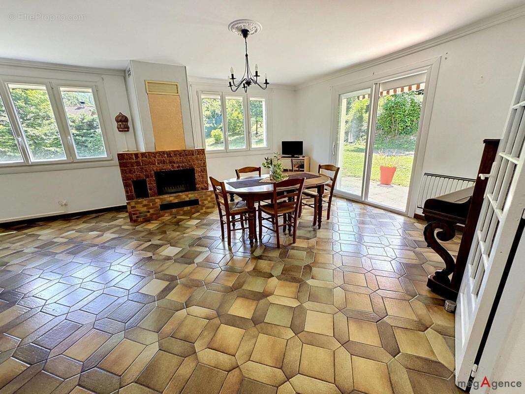 Maison à VIF