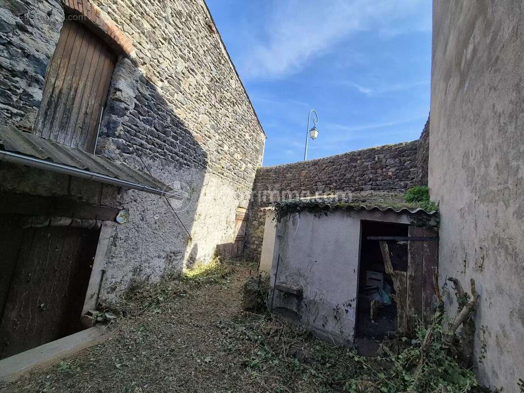 Maison à SAINT-SATURNIN
