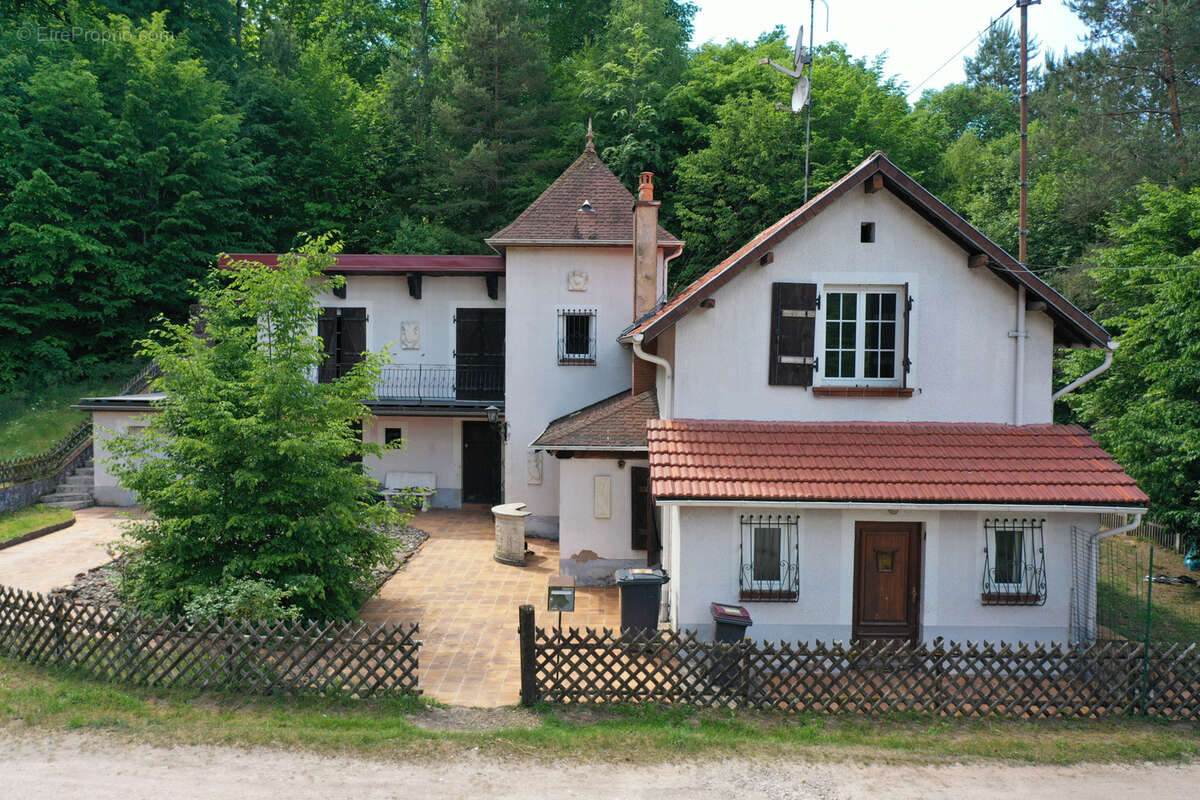 Maison à BAERENTHAL