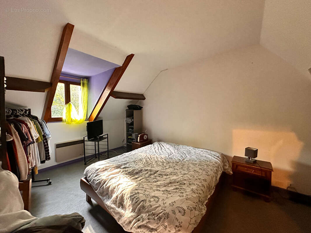 Maison à IVOY-LE-PRE