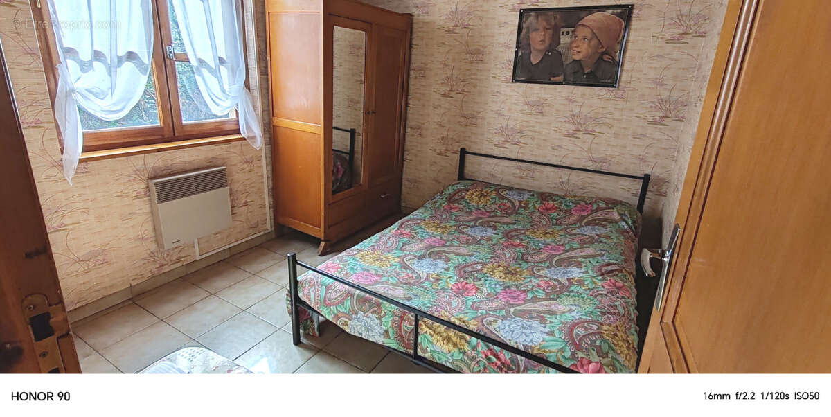 Maison à DESAIGNES