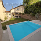 Maison à SAINT-DONAT-SUR-L&#039;HERBASSE