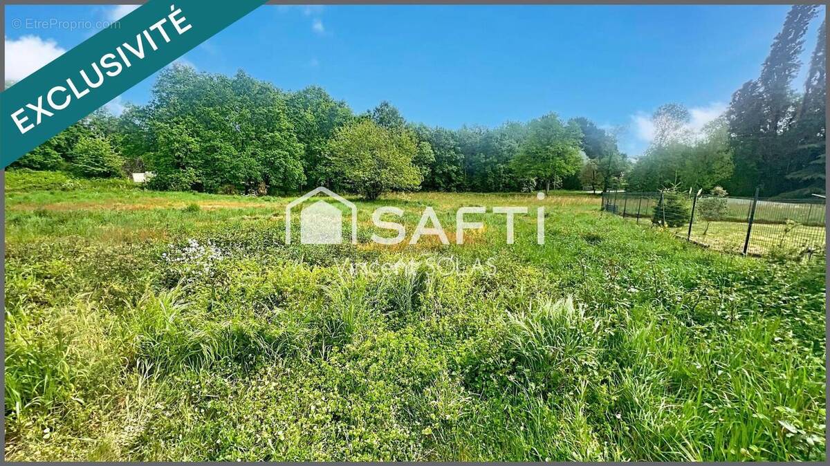 Photo 1 - Terrain à ROSNAY