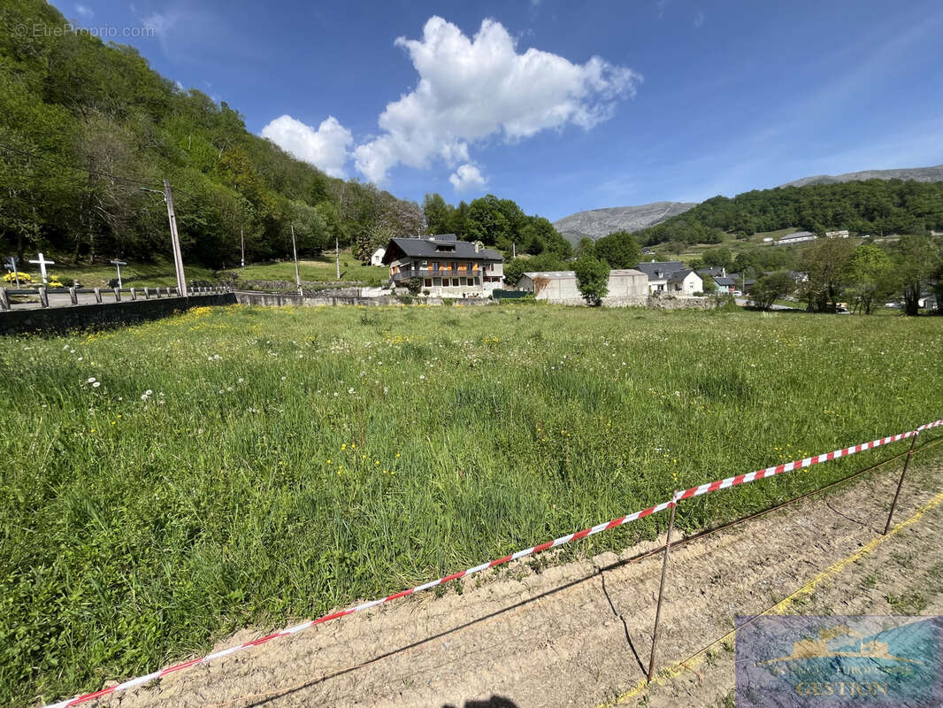 Terrain à GEZ