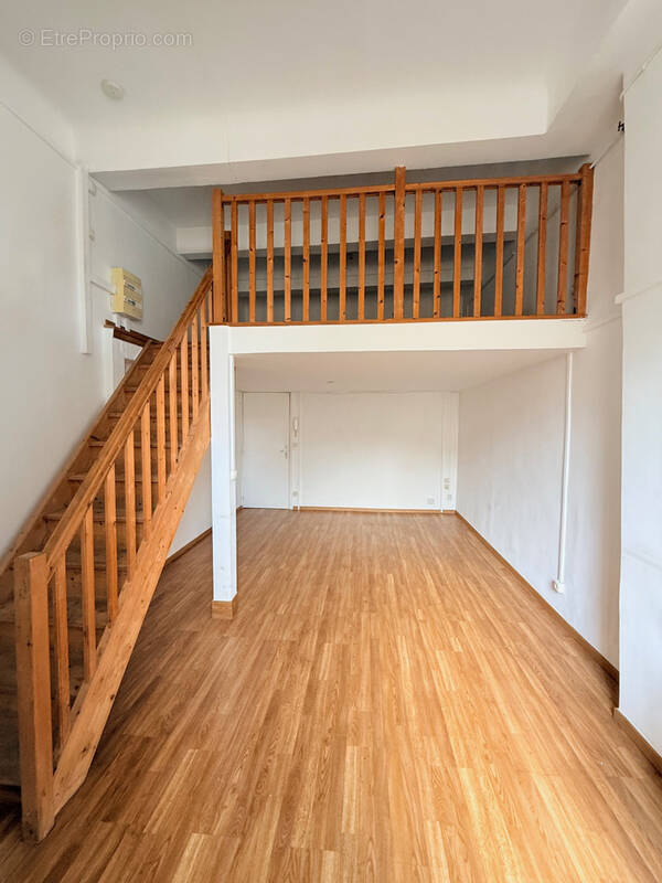 Appartement à MARSEILLE-6E