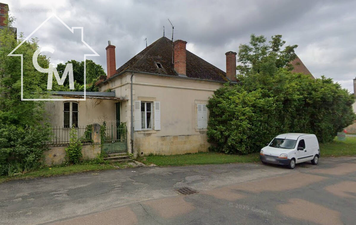 Maison à MEILLANT