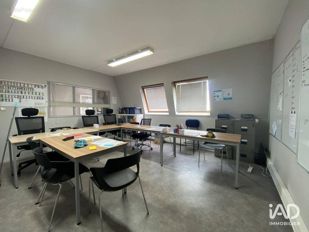 Photo 1 - Commerce à LA POSSESSION