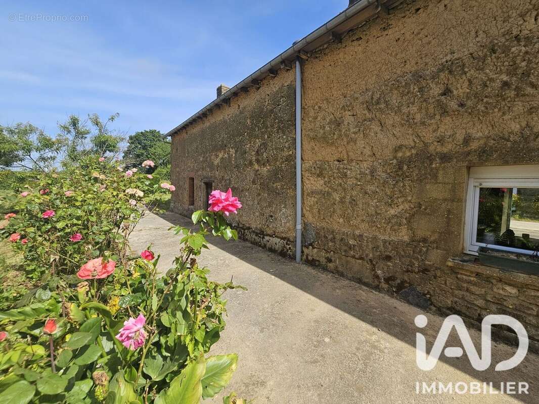 Photo 2 - Maison à MENEAC