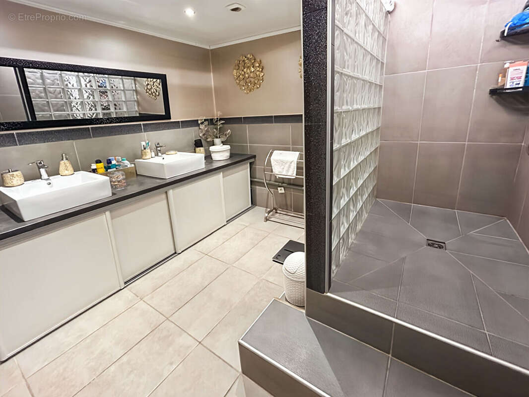 Maison à MARSEILLE-16E