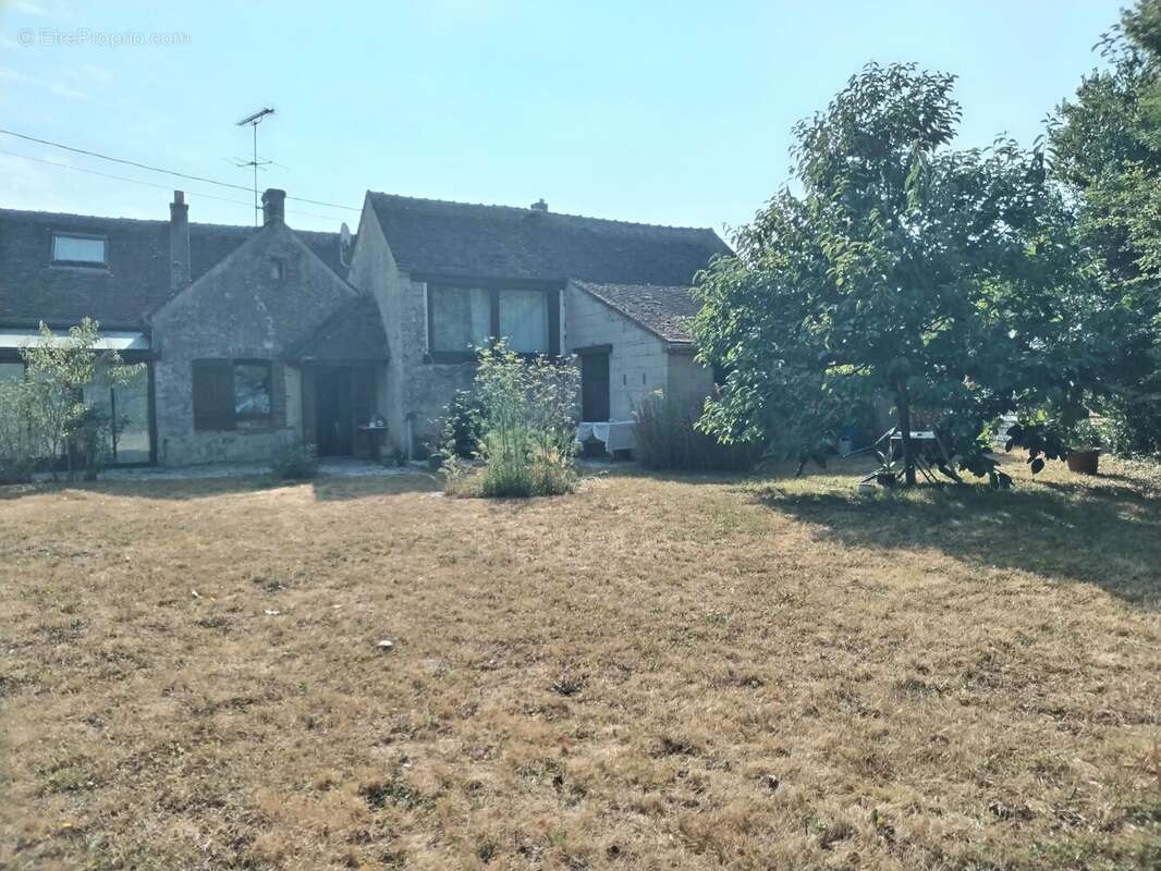Maison familiale à rénover – 120 m² – terrain 866 m² - photo 15