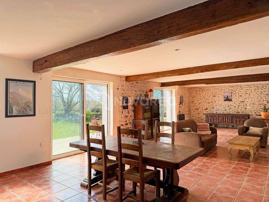 Maison à MORLAAS