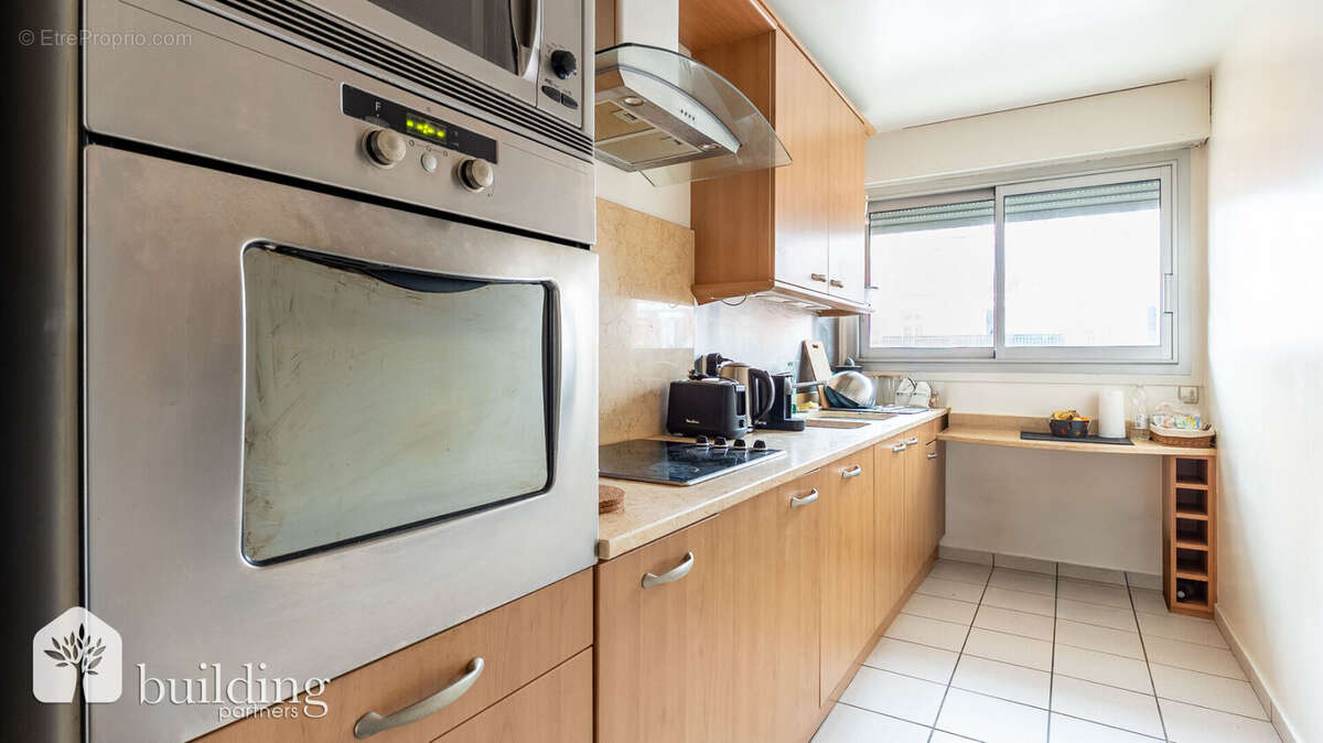 Appartement à PARIS-17E