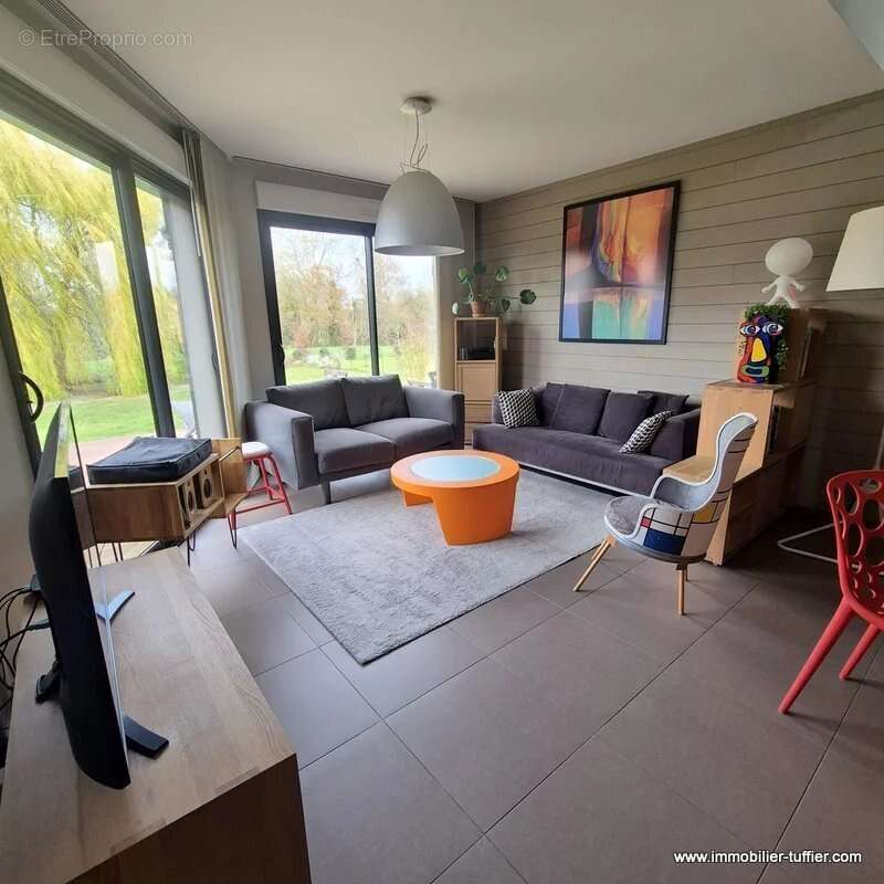 Maison à SAVIGNE-L'EVEQUE