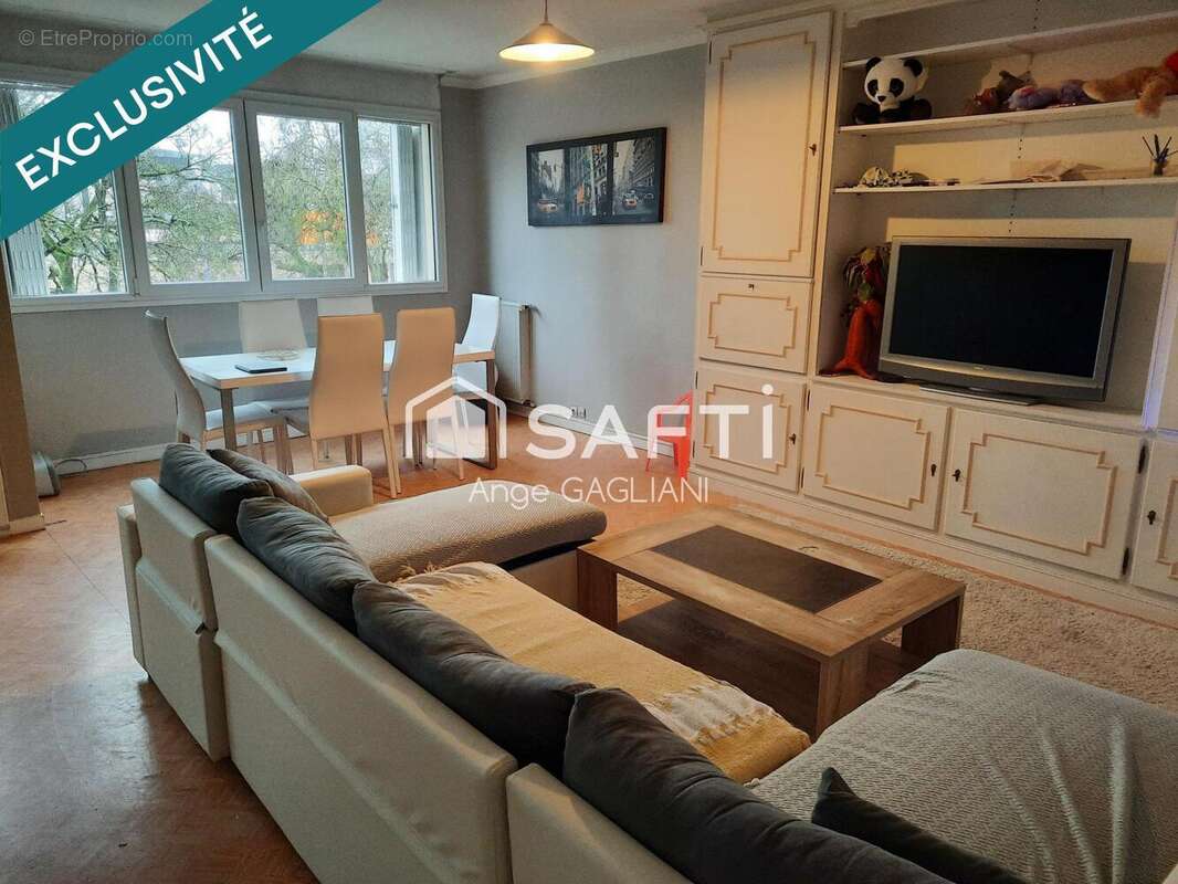 Appartement 120 m² à Laval  - photo 4