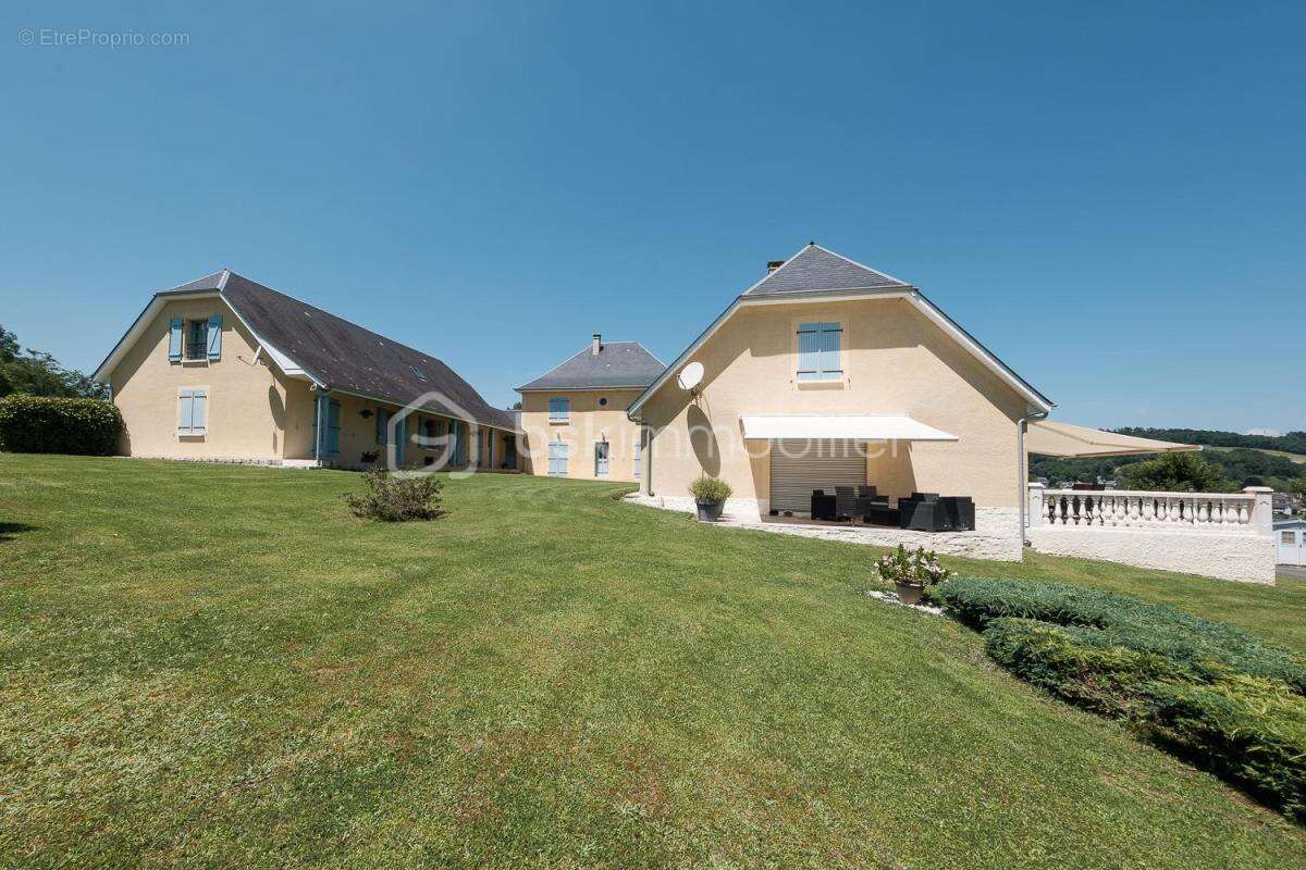 Maison à LOURDES