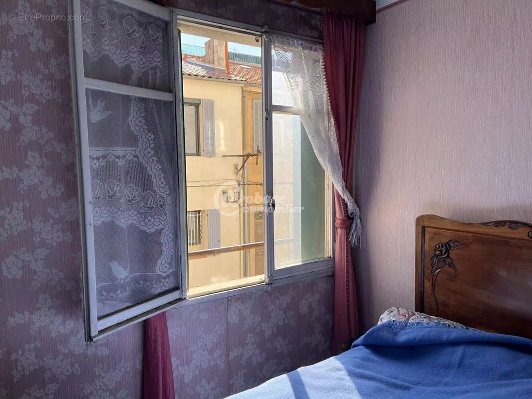 Appartement à MARSEILLE-4E