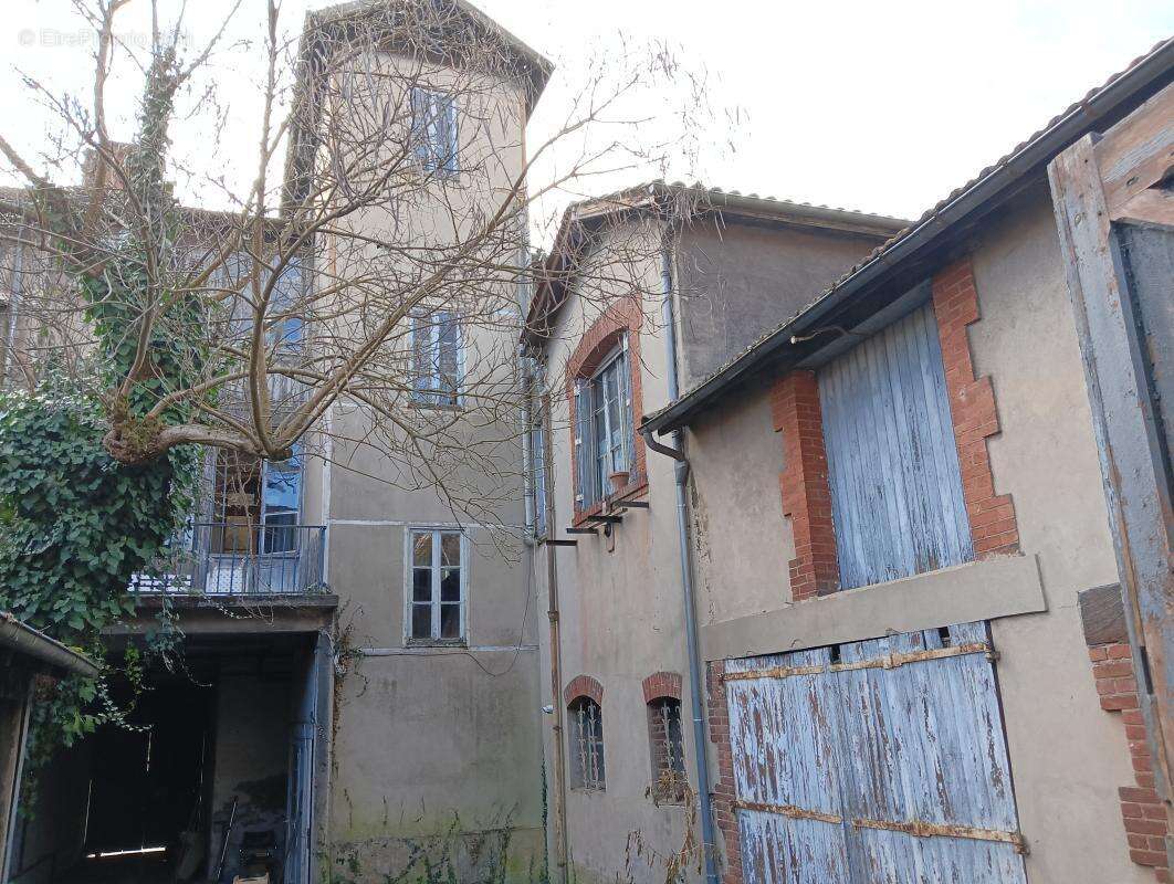 Appartement à DECAZEVILLE