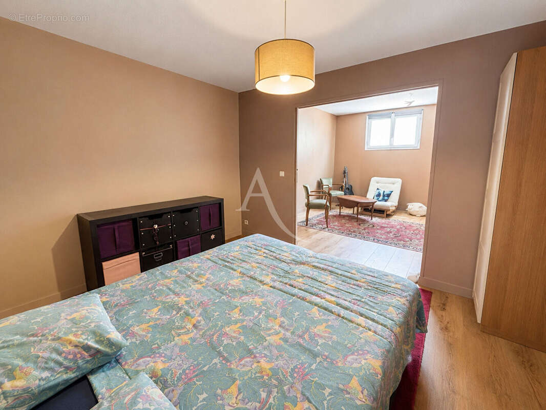 Maison en impasse avec piscine - photo 14