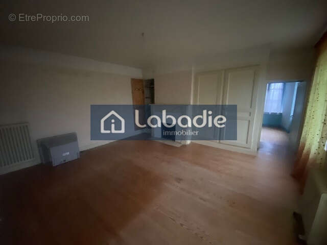 Maison à LE BENY-BOCAGE