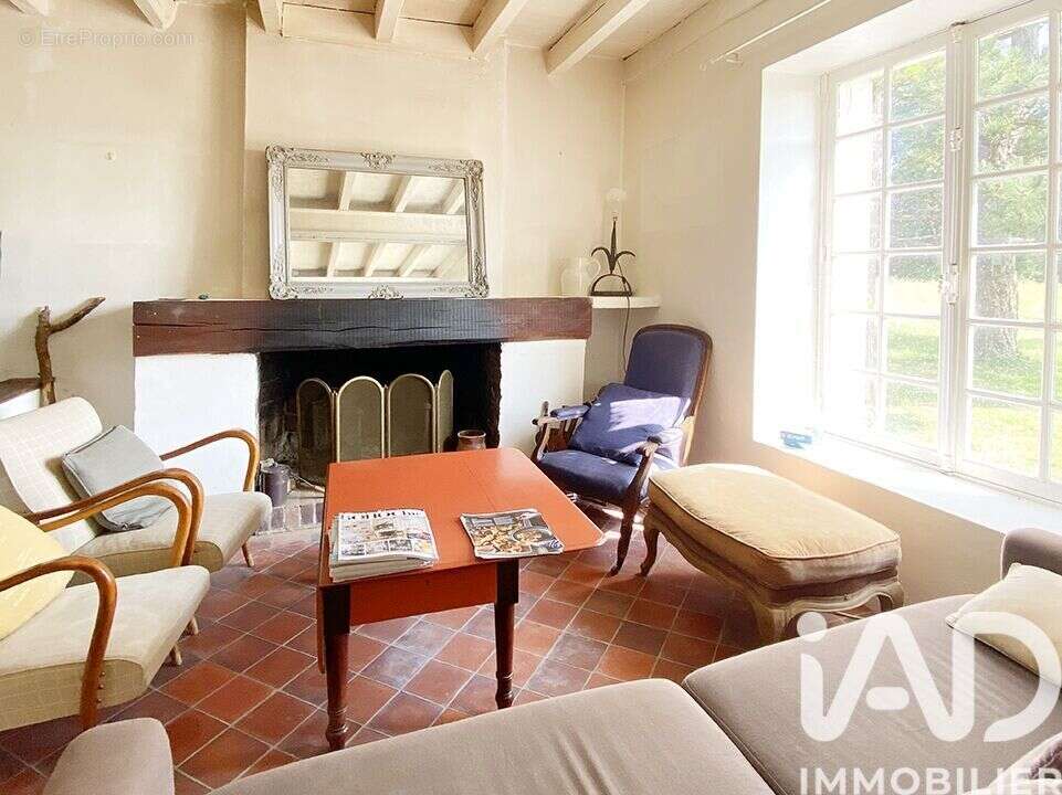 Maison 213 m² à Tannerre-En-Puisaye  - photo 7
