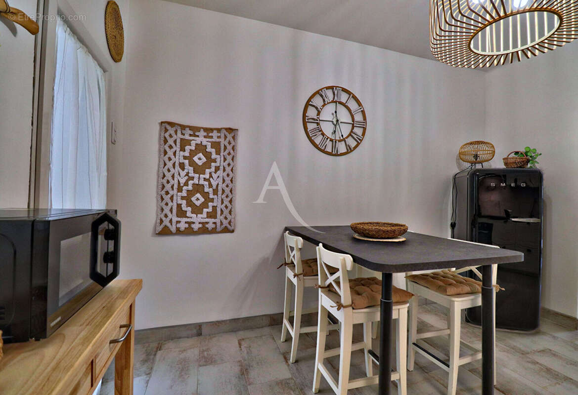 Maison à GREOUX-LES-BAINS