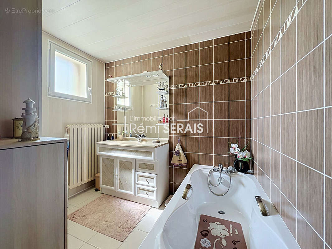 Maison 3 chambres à proximité de TRUN - photo 12