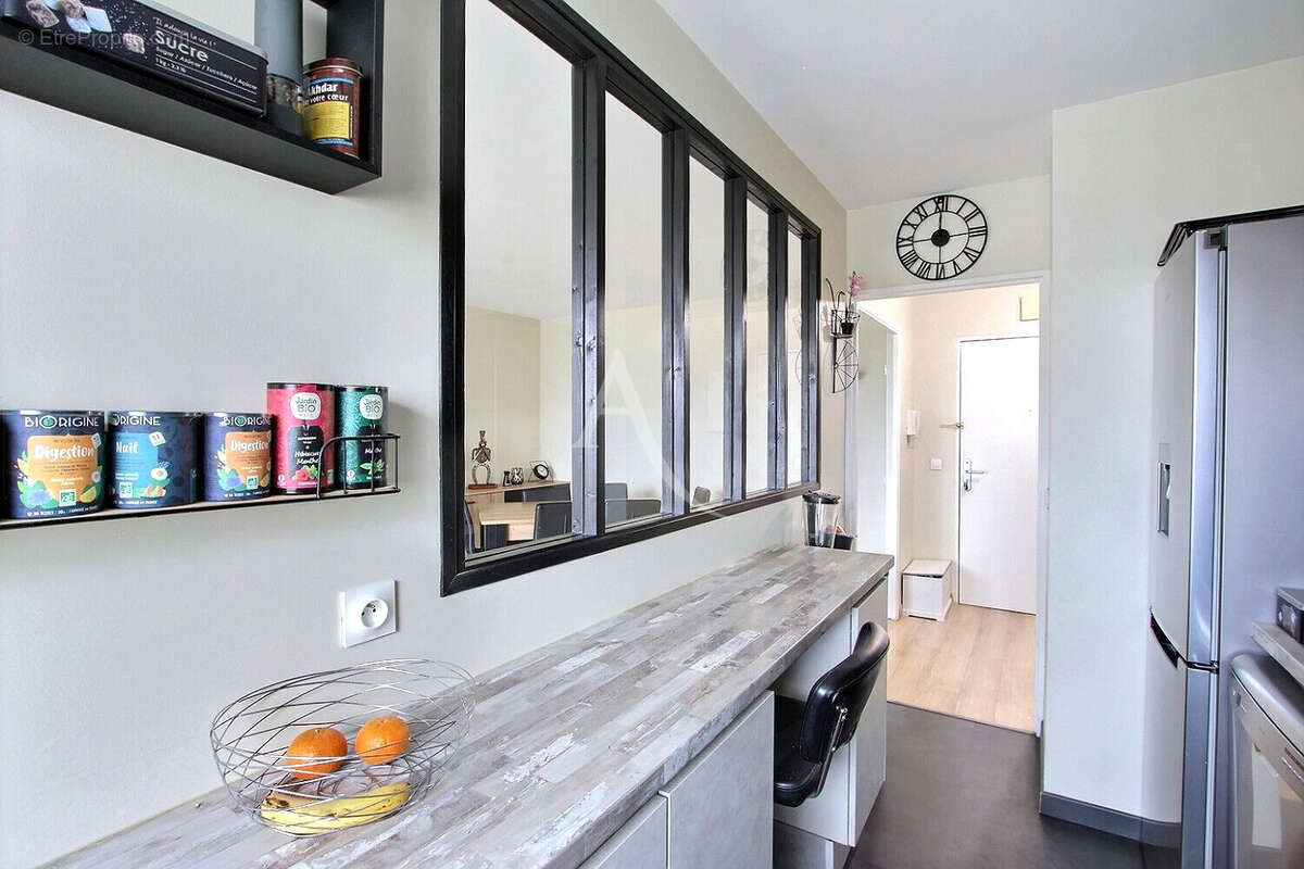 Appartement à VILLENEUVE-LA-GARENNE