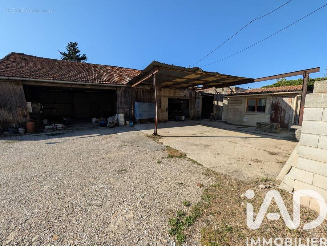 Photo 1 - Appartement à SORGUES