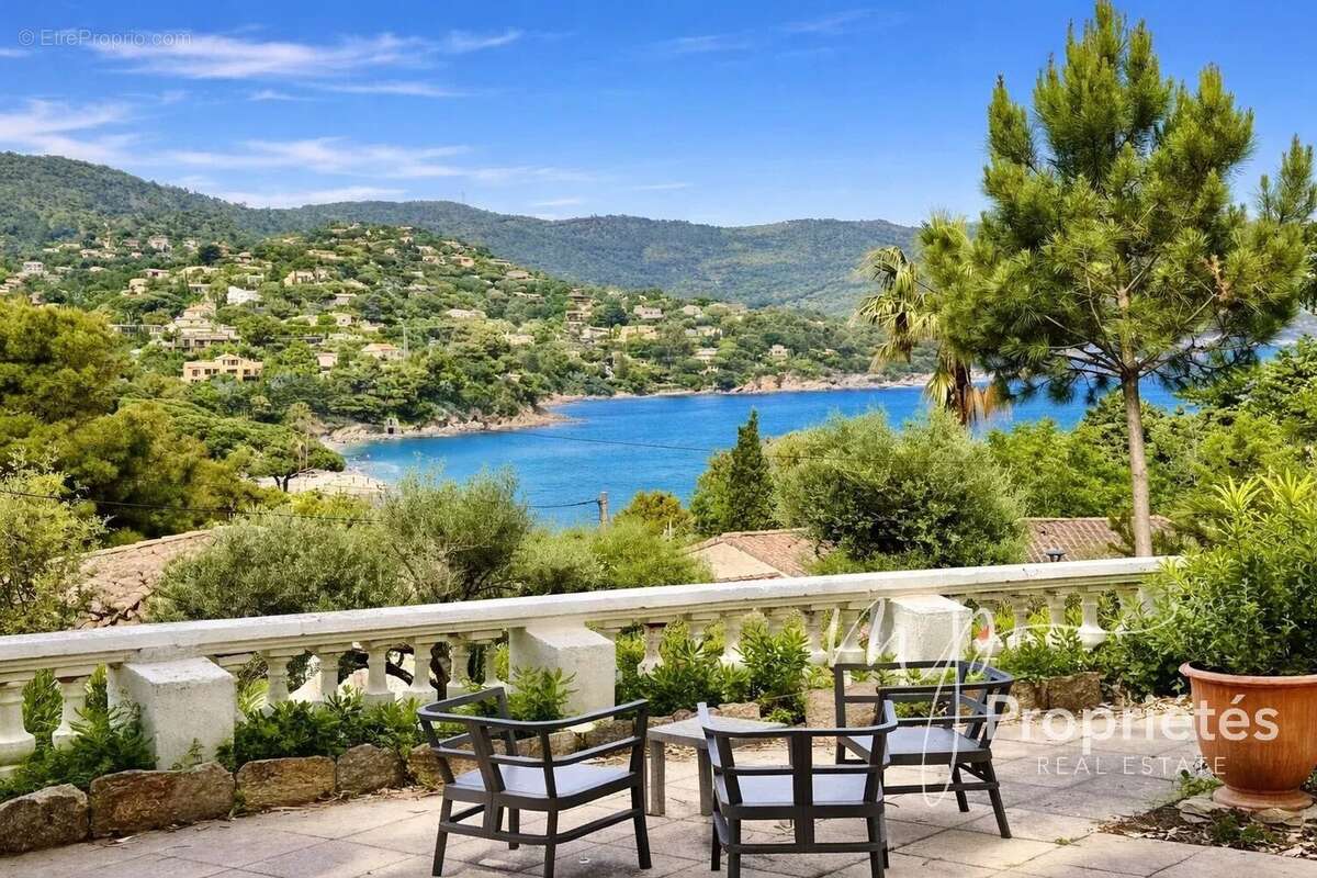 Appartement à LE LAVANDOU