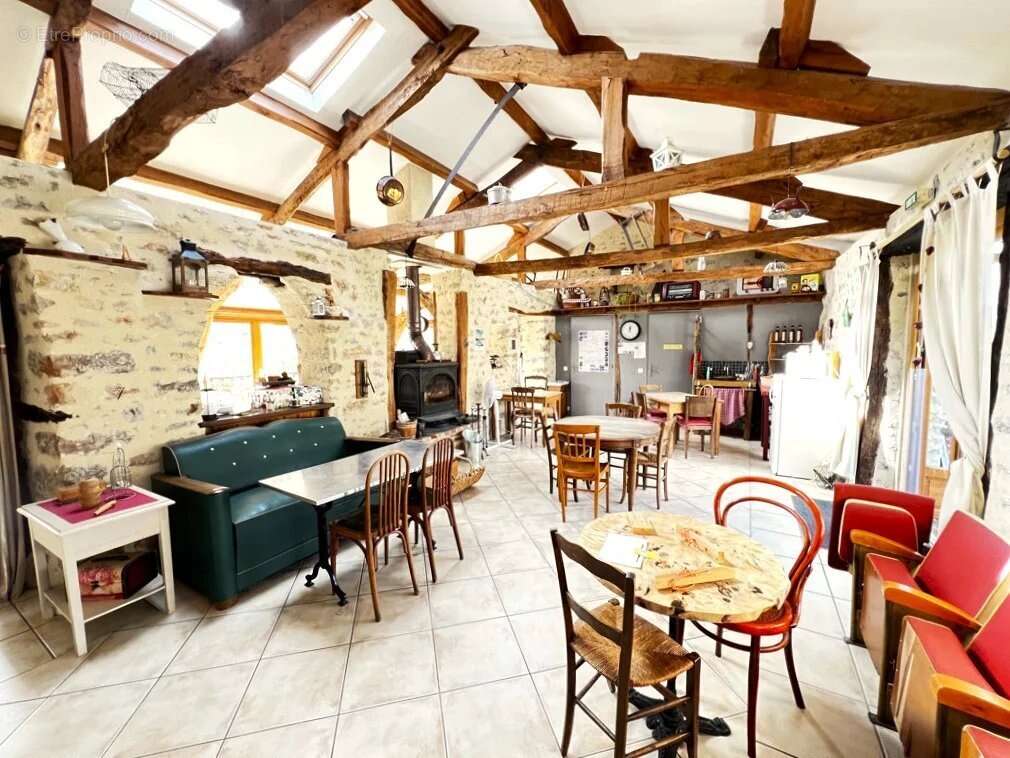 Maison à SAINT-CIRQ-LAPOPIE