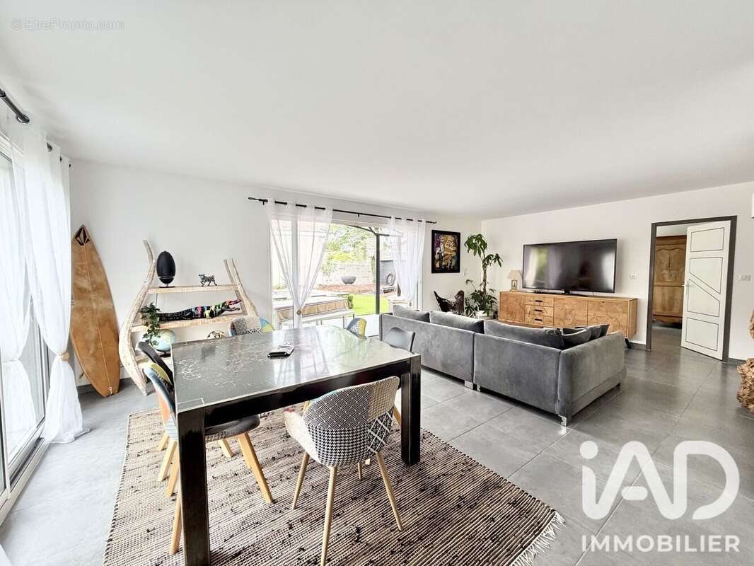 Maison 135 m² à Gujan-Mestras  - photo 5