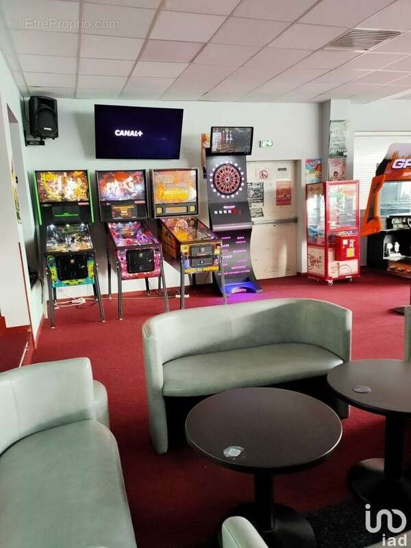 Photo 7 - Commerce à CHATEAUBERNARD