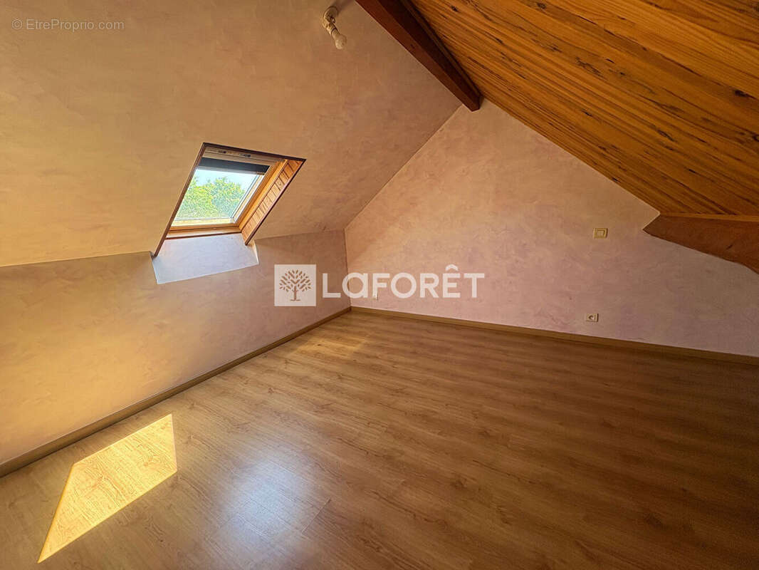 Maison à GAILLON-SUR-MONTCIENT