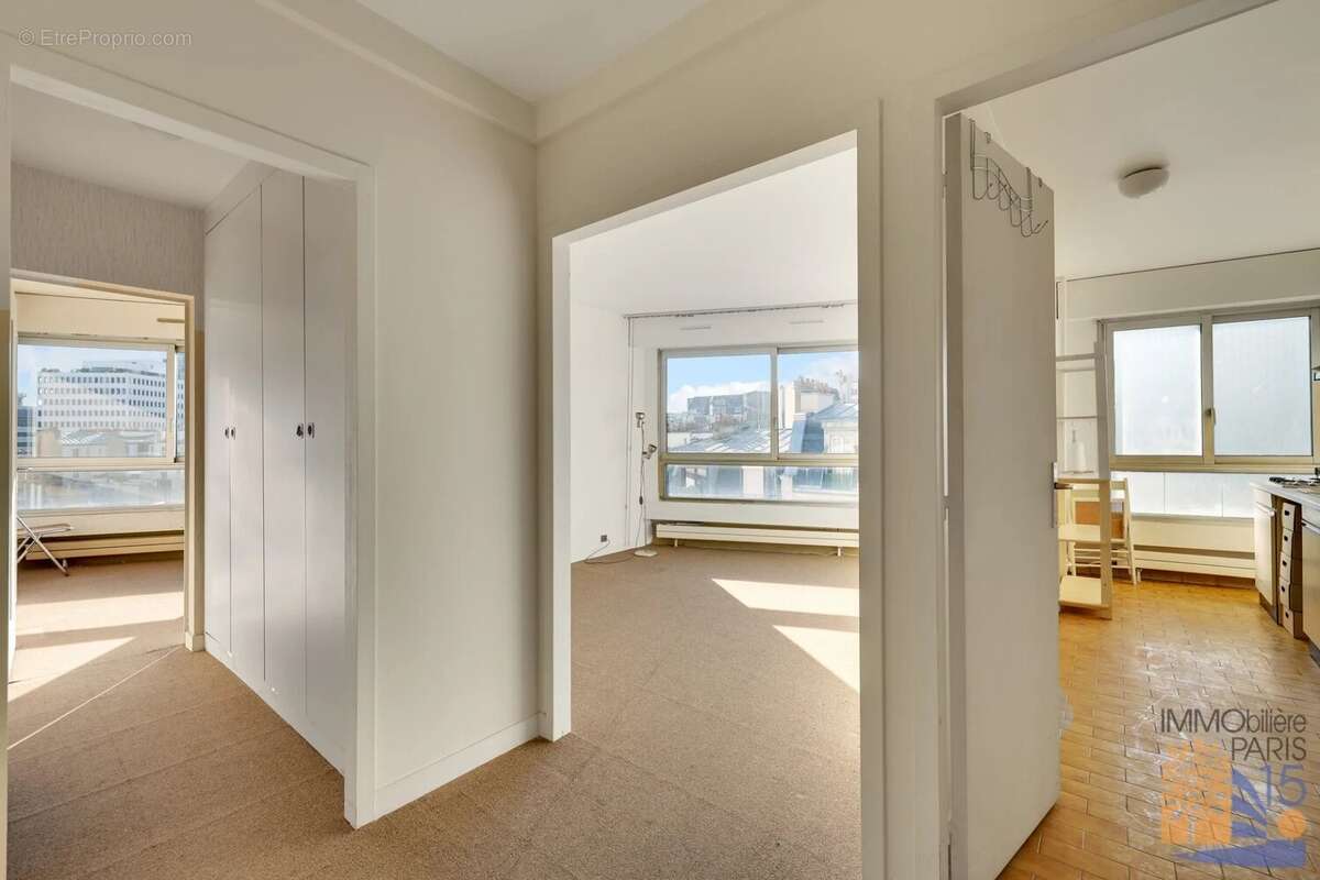 Appartement à PARIS-15E